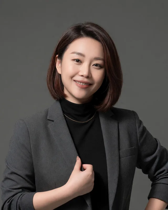 石莹律师