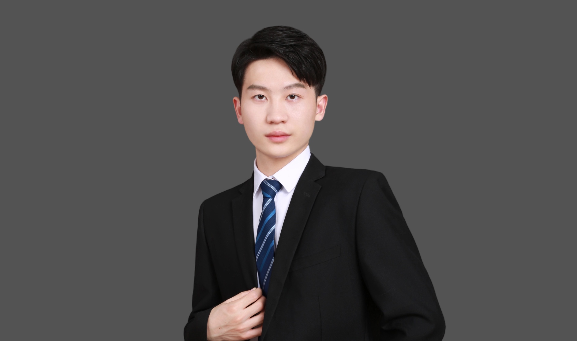 王韦晨律师+湖北尊而光律师事务所