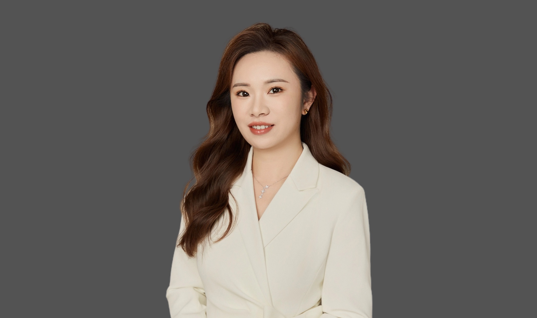 李伟律师+湖北尊而光律师事务所