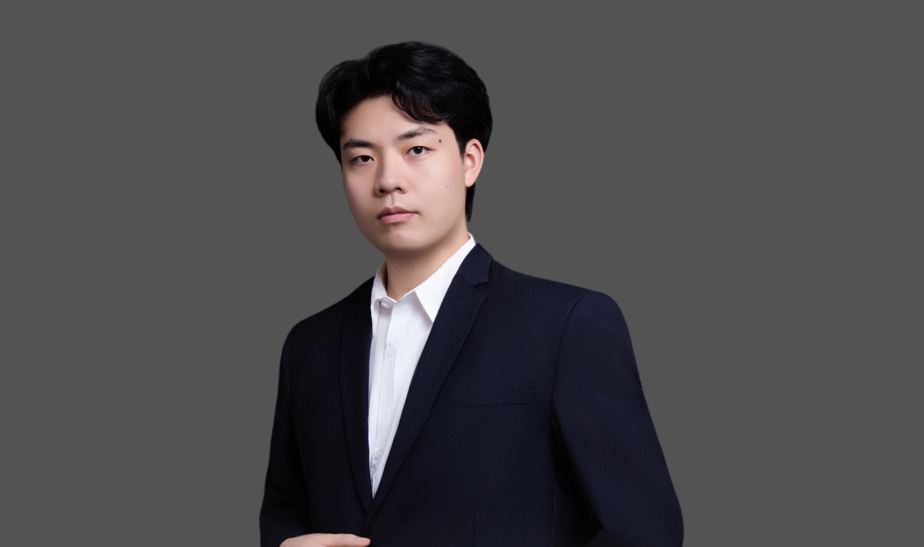 龚林辉律师+湖北尊而光律师事务所